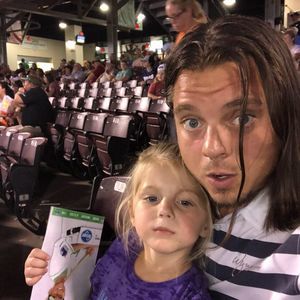 Meet your Posher, Chris